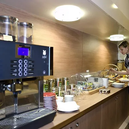 Adagio Kurfürstendamm Apartahotel 4*
